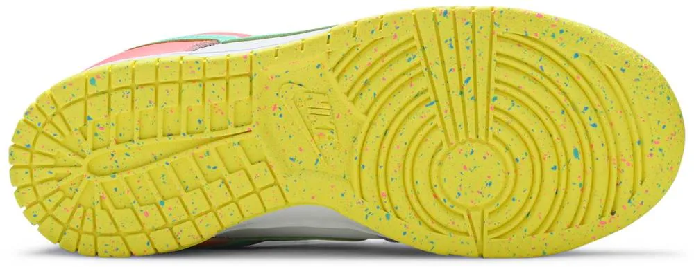 Nike Dunk Low SE Easter (W)