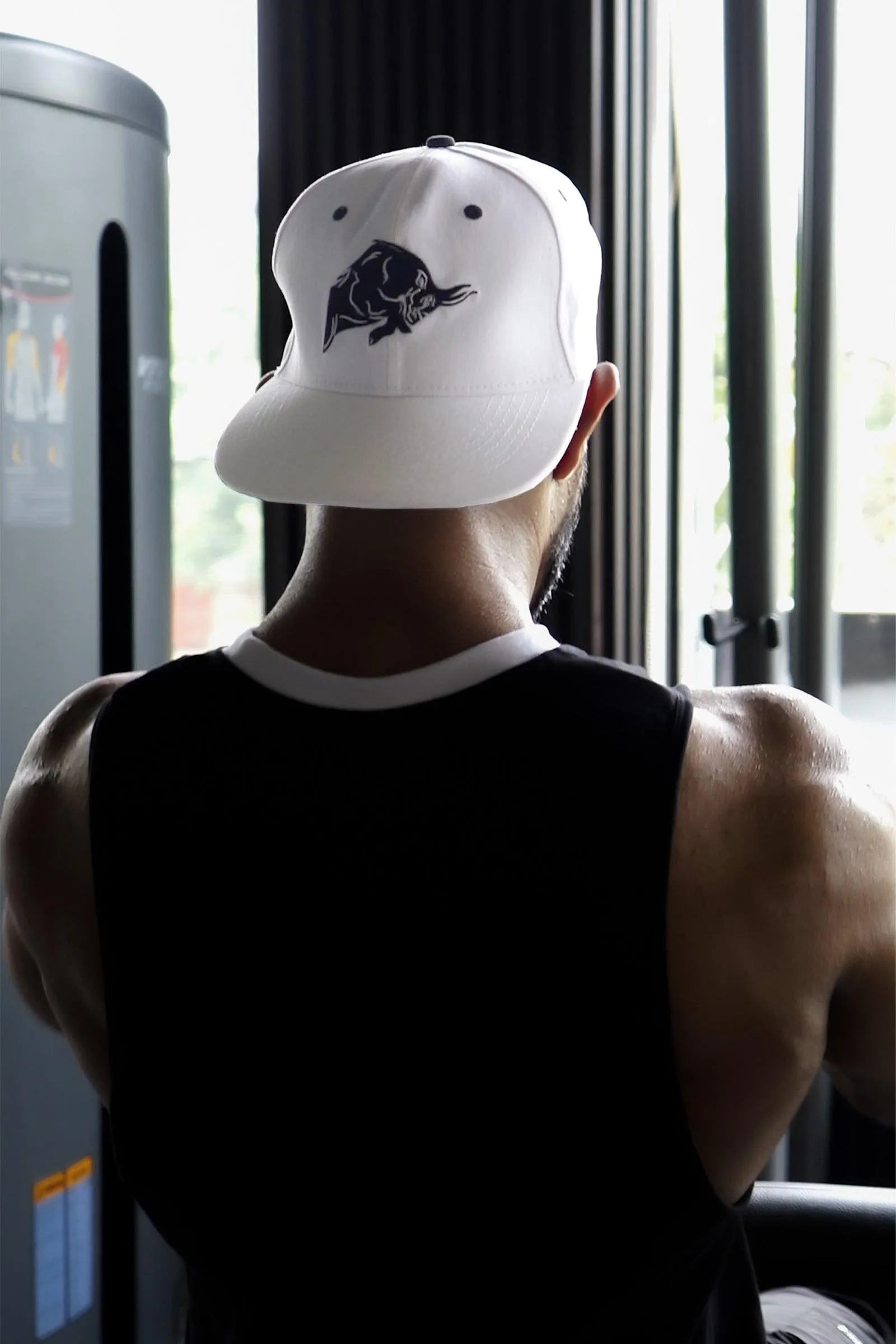 Signature Bull Cap - Snapback (WHITE)