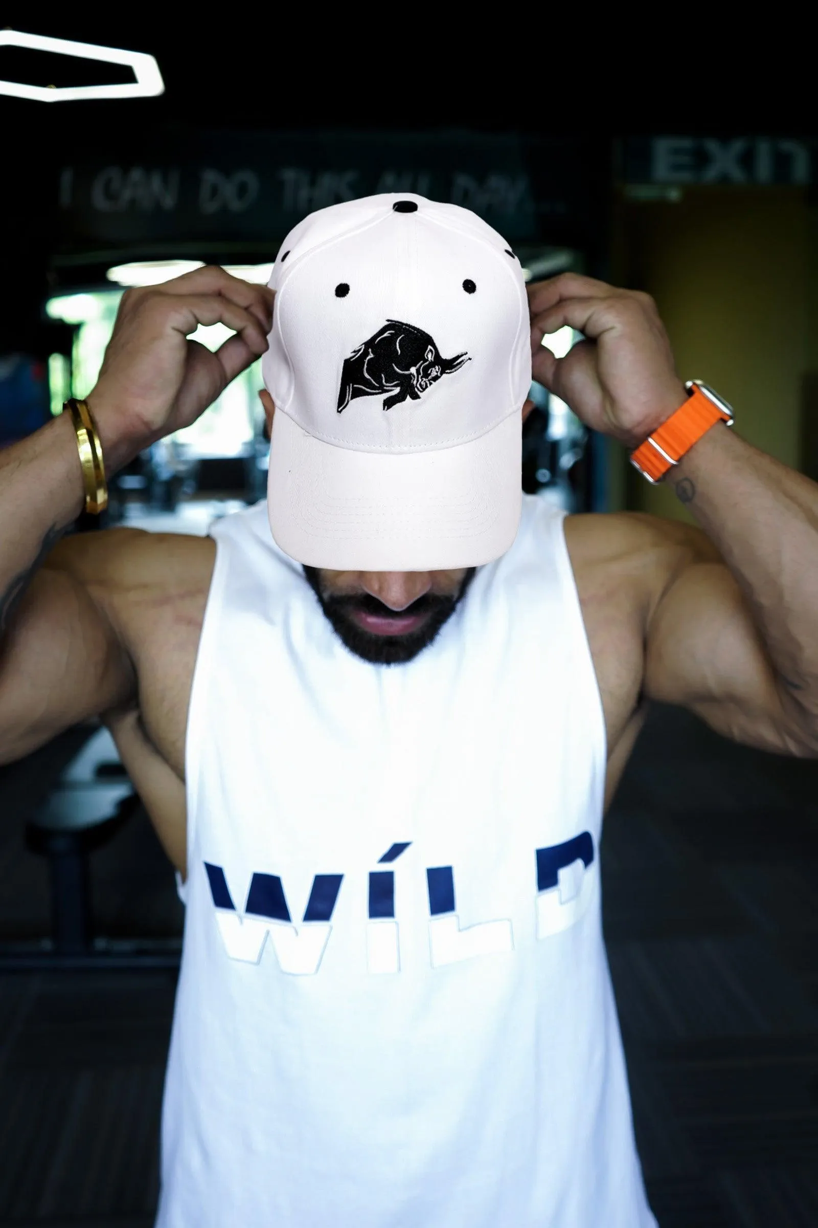 Signature Bull Cap - Snapback (WHITE)