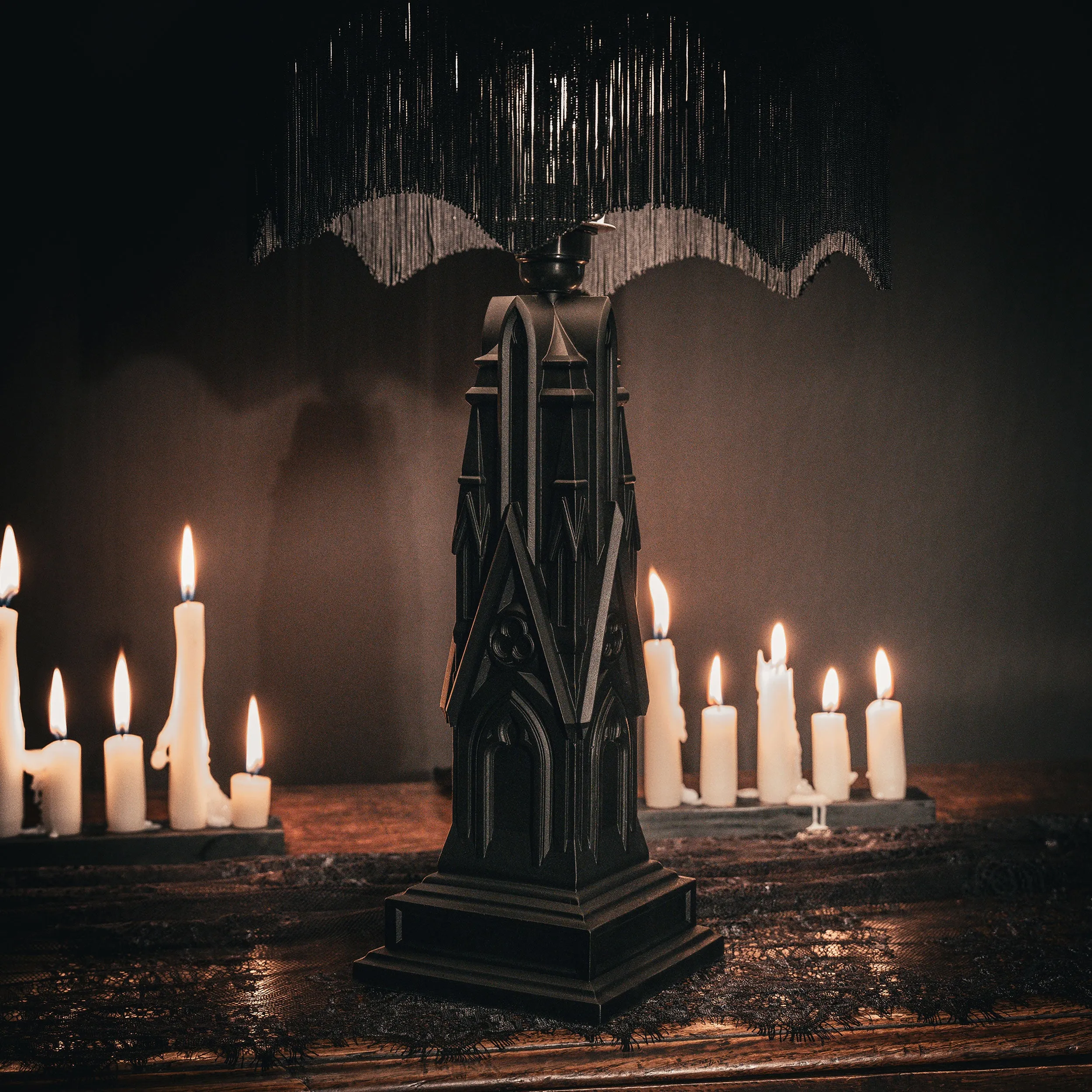 Vonust - Gothic Cathedral Lamp